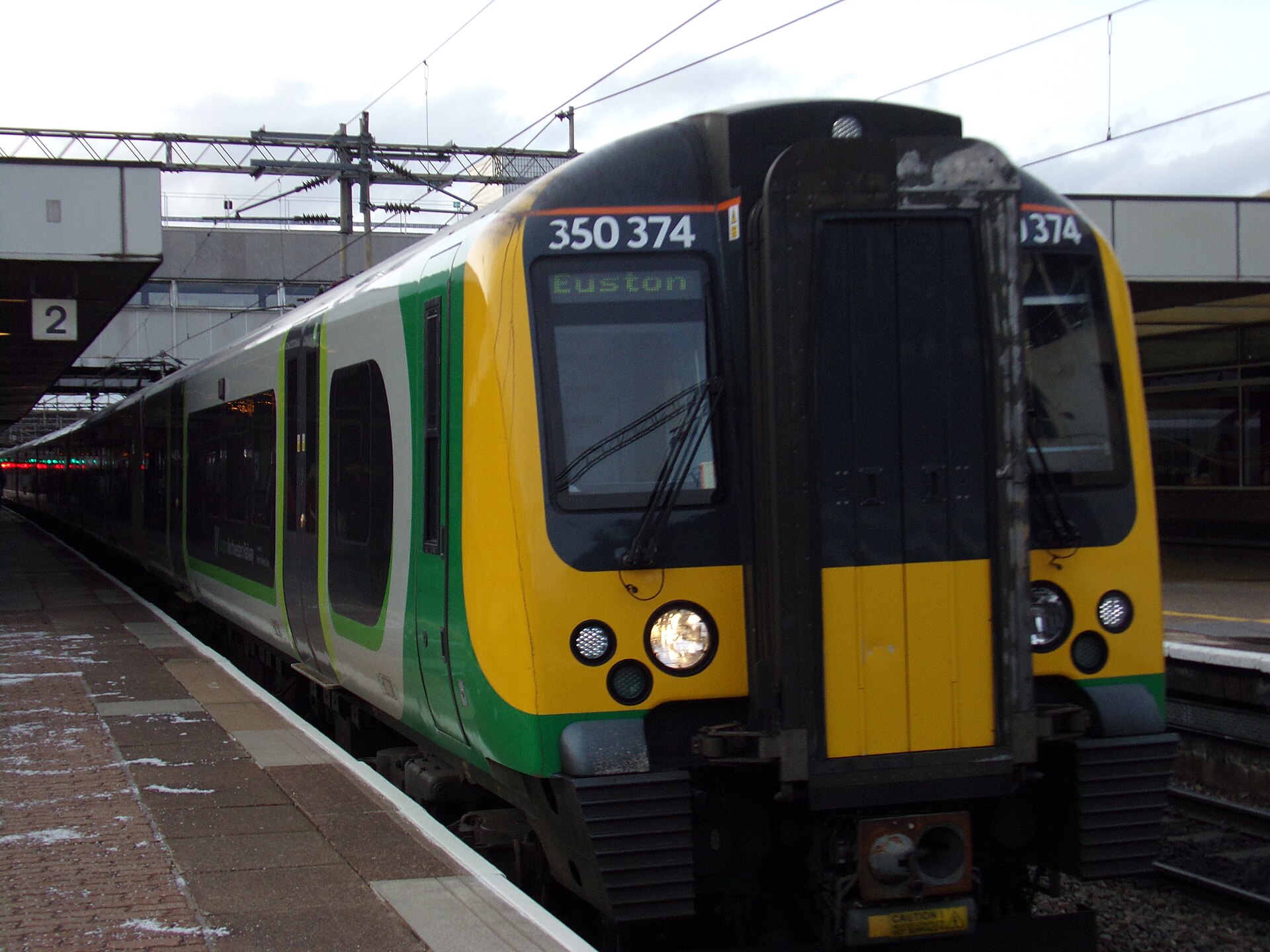 Class 350 (Desiro) train